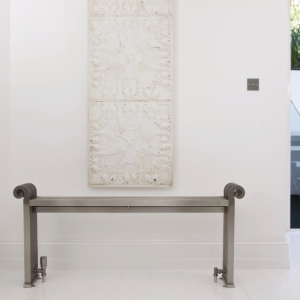 design heizkörper horizontal edelstahl wohnzimmer wohnraum heizung sanata