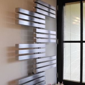 Edelstahl badezimmer design heizkörper bella bad heizung