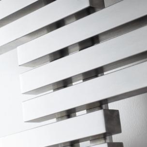 Edelstahl badezimmer design heizkörper bella bad heizung